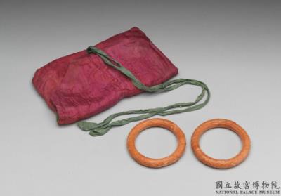 图片[3]-Pair of coral bracelets with decoration for a myriad generations, Qing dynasty (1644-1911)-China Archive